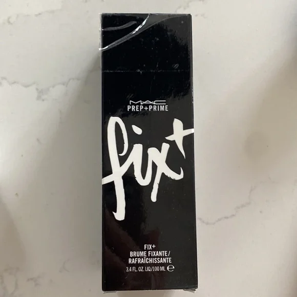 Mac prep + prime fix + primer and setting spray, 3.4 Oz, NWT. - Picture 2 of 4